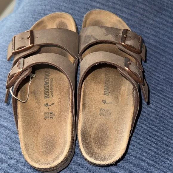 Birkenstock Arizona Kids Birkibuc - Mocha size 33 (USA 2) worn for one vacation - Picture 3 of 7